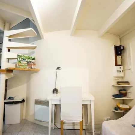 Apartment Charming St-germain Des Pres Paris